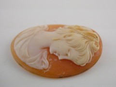 Vintage Loose Hand Carved Shell Cameo Woman with Earrings 1 Inch x 7/8 Inch Long