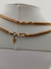 SARAH COV 1970s gold tone 32 in Unique Twist design box closure chain necklace
