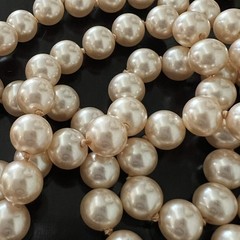 Vintage Champagne Faux Pearls Glass Beads Knotted Necklace 28″