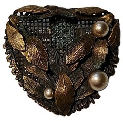 Unsigned Beauty Vtg Art Nouveau Brass Heart Brooch Faux Pearl Leaves Honeycomb