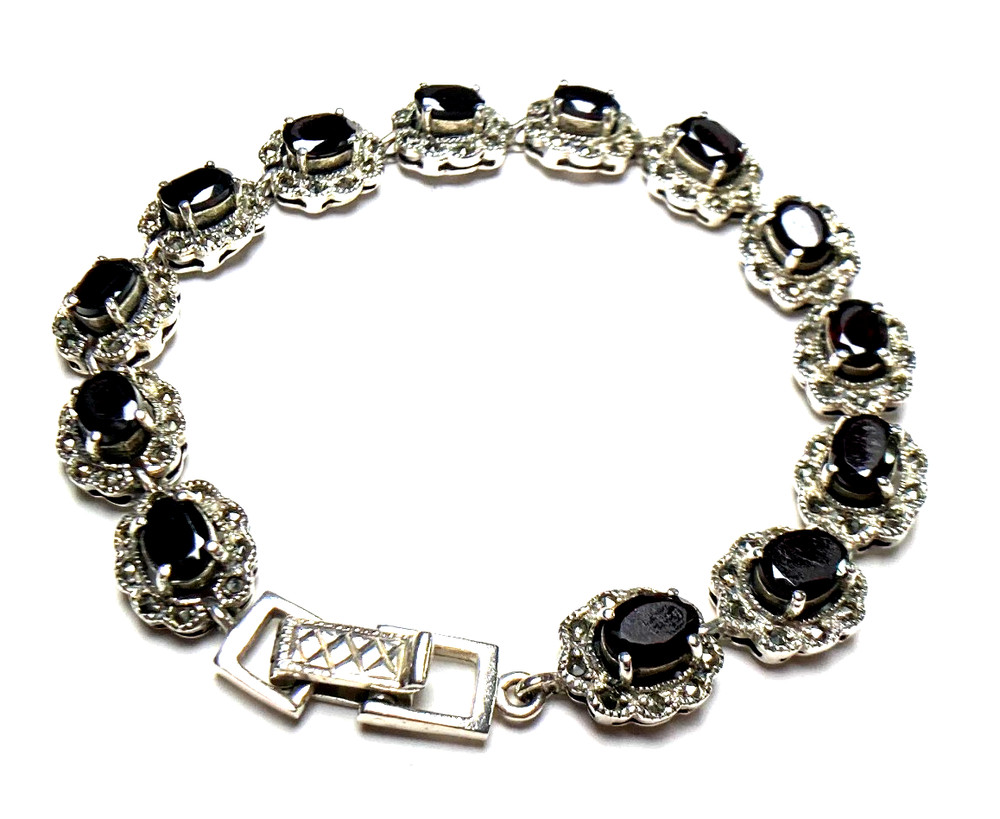 Vintage 925 Garnet & Marcasite Bracelet ~ 5mm x 6.5mm Garnets ~ 8″ long ~ Wt. 23