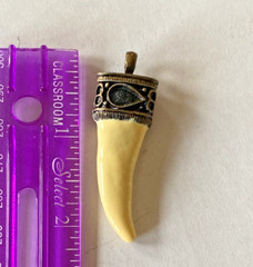 VTG HILDIE & JO TUSK PENDANT BRONZE AND GLASS TUSK 2″