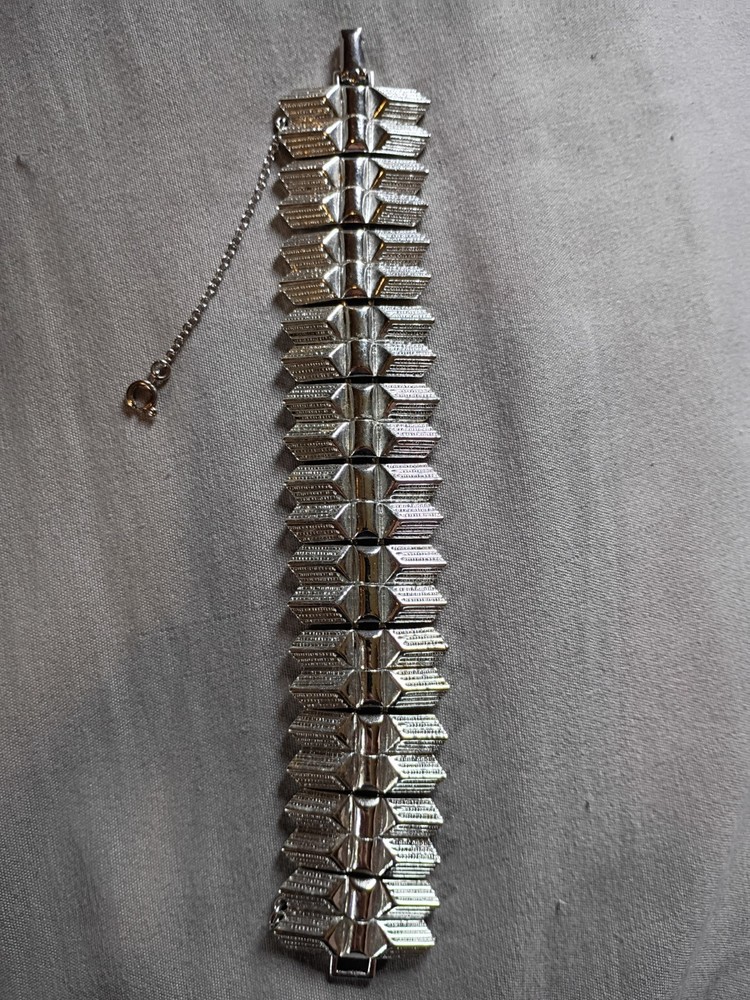 Vintage Coro Mid Century Modern Silver Tone Link Bracelet.