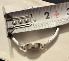 Vintage Ladies Wristwatch Silver Toned Metal Stretch Bracelet With Oval Face 10k