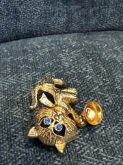 Avon 1974 Frisky Kitty Cat Pin Brooch Gold Tone Blue Rhinestone Eyes Bell 1.5”