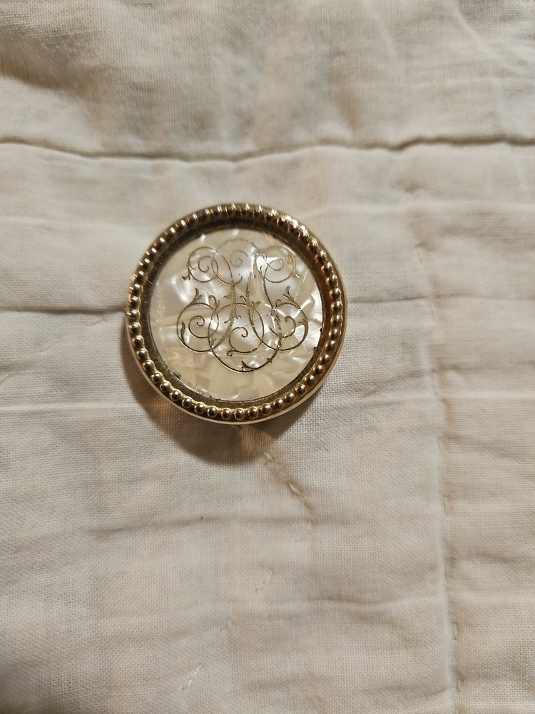 Vintage Goldtone Mother Of Pearl Pin