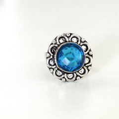 Ladies Blue CZ Round Faceted Stone Flower Silver Tone Band Ring Size 7.5