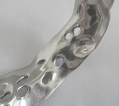 BIG HAGIT GORALI ISRAEL STERLING CUFF BRACELET, 6 1/2 INCHES WEARABLE, 42 GRAMS