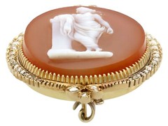 Hardstone and 0.68 Ct Diamond 18k Yellow Gold Cameo Brooch – Antique Circa 1880