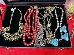 Vintage Lot Of 5 Costume Jewelry Necklaces