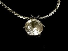 Classic Look Large Glass Jewel in Silver Color Setting & Chain Pendant Chain Set