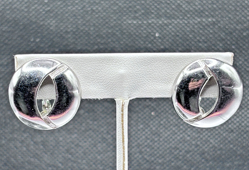 Monet Adjustable Hinged Clip On Earrings Silvertone Vintage 1970’s