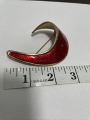 Large Statement Swoop Brooch Pin UNIQUE Ruby Red/Dark Gold Chunky. Approx 2.5In.