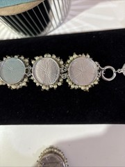 VINTAGE CLUSTER FAUX PEARLS & CRYSTALS TOGGLE 7″ STATEMENT BRACELET &2″ PIN SET