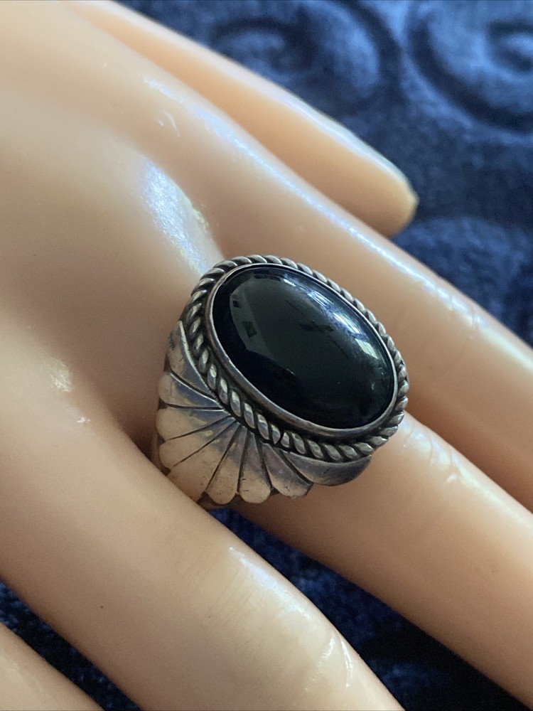 Vintage Navajo Sterling Silver Oval Cabochon Onyx Ring Size 11.25 Signed B