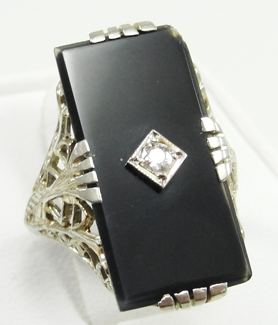 Vintage 18K White Gold Black Onyx Diamond Art Deco Ring Sz 4.25 .10 CTW SI1 J/K