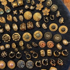 HUGE Lot Vintage Clip On Screw back Earrings TRIFARI Lisner Dauplaise Napier AK