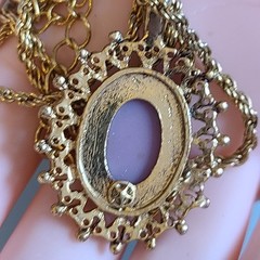 Vintage Lavender Purple Cameo Pendant Necklace 20″ Gold Tone Openwork Frame
