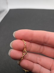 Vtg Avon Gold-Tone Claddagh Chain Link Bracelet 8.5″
