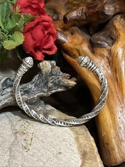 55. Vintage 925 Sterling Trinidad Cone end Twist Cuff bracelet 30.4g. 6 3/4′