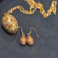 Vintage Chinese Cloisonné Enamel Egg Pendant Necklace & Earrings Set Gold Tone