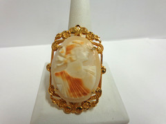 vintage cameo y gold plated hd carved sz 1.75 in tall wtg 11.3 grams bust