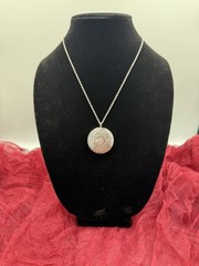 Vintage Floral Round Locket Sterling Silver Necklace 22.5”