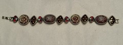 Vintage 1928 Jewelry Co. Rose Cameo Rhinestone Link Bracelet Silvertone 7.5”
