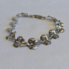 Vtg Sterling Silver Leaf Bracelet 7.32g Fine Jewelry 7.25″ Floral Fold Over