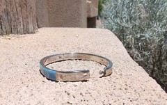 Vintage 925 Sterling Silver Blue Fire Opal Inlay Hinged Bangle Bracelet Mexico