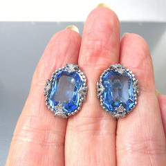 Antique 1920s Blue Rhinestone Silver Tone Screw Back Vintage Earrings