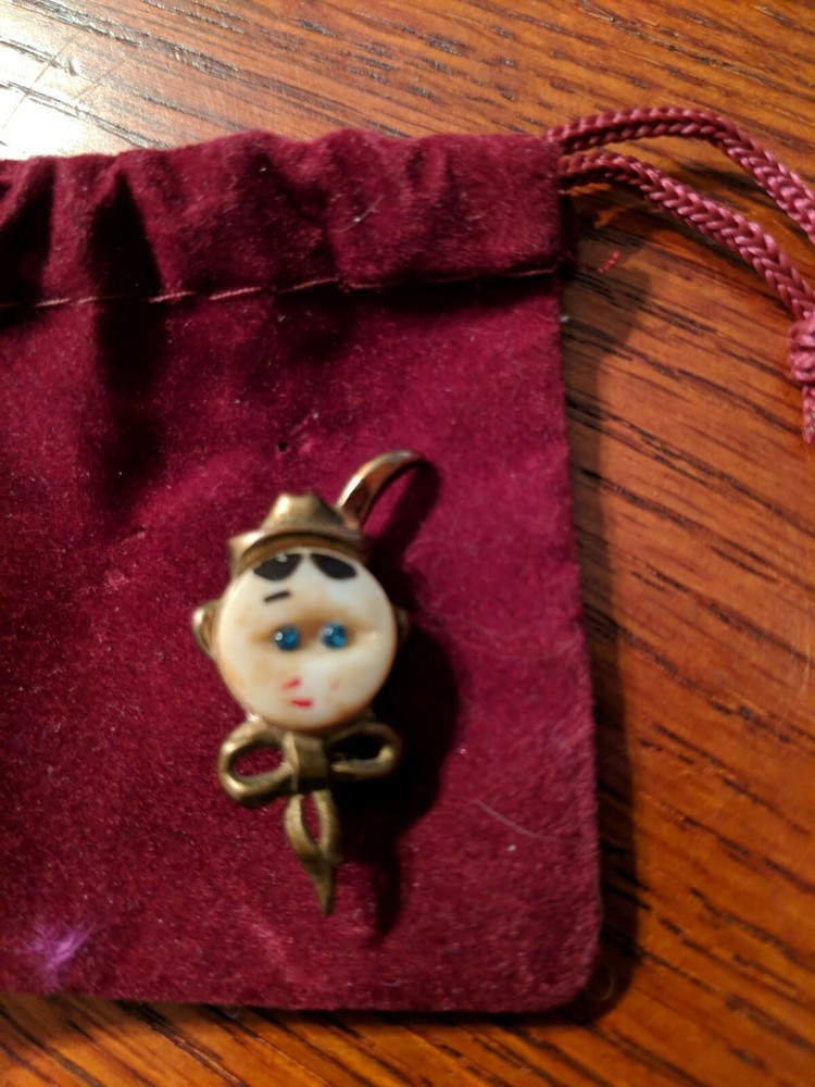 Antique 1940’s Uncas Mfg Co Enamel Bakelite Sorrento/Barbieri Girl In A Hat Pin