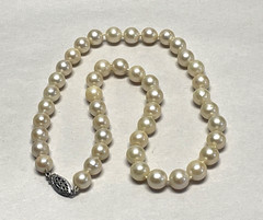 Vintage Akoya Cultured Pearl Necklace 15in Choker 7.8mm Cream Knotted Silver