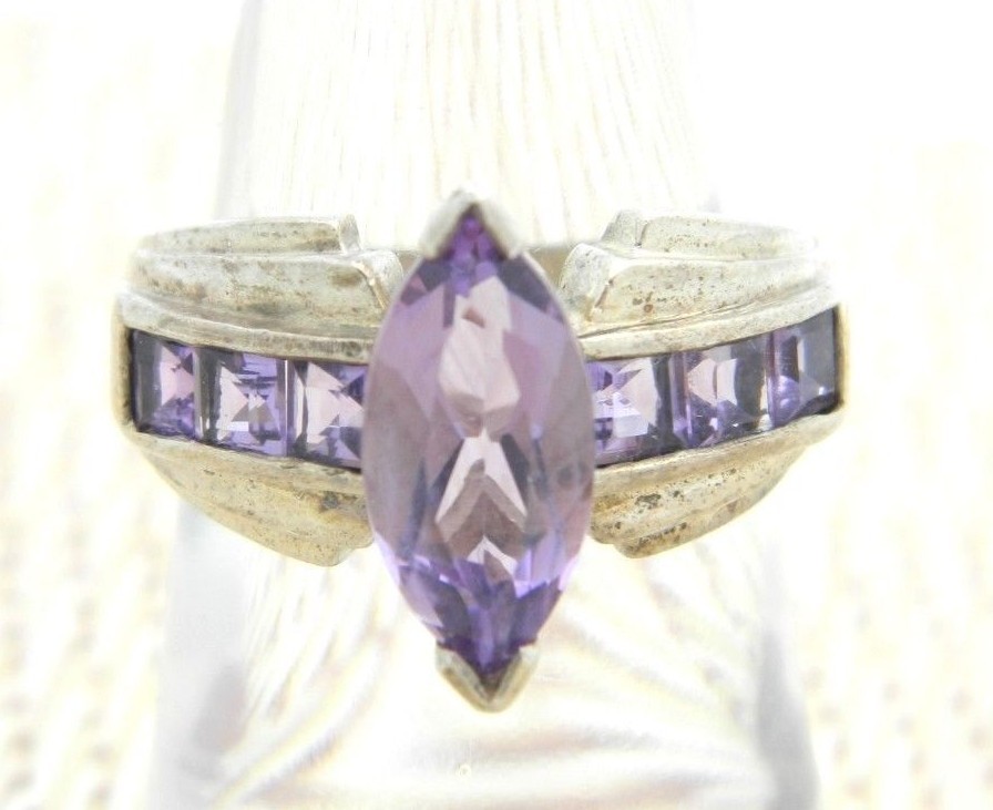 .925 Sterling Silver Purple Almandine Garnet Rhinestone Ring Size 6.25