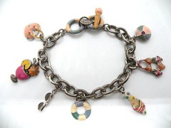 Vintage Cookie Lee Signed Beach Bikini Sandal Enamel Charms Silver Tone Bracelet