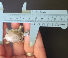 Vintage Petoskey Stone Silvertone Turtle Tortoise Brooch Pin Fossilized Coral
