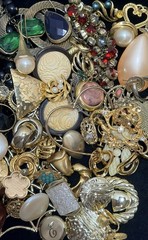 Broken Craft Jewelry -SINGLE Clip & Pierced Earrings, Broken Brooch Pins – 2+lbs