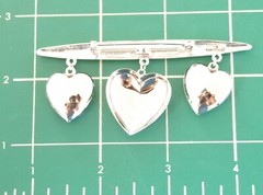 3.25″ NOS OOC VTG JEWELS by PARK LANE BAR w/ HEART DANGLE CHARMS BROOCH/ PIN