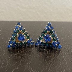 Vivid & Fancy Blue Green Rhinestones Clip On Earrings In Triangles
