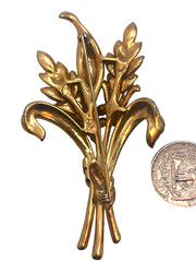 Exquisite 40’s Enameled & Rhinestone Inset Figural Flower Bouquet Brooch