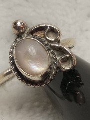 Vintage Silver Southwestern MOP Ring – Size 5.25