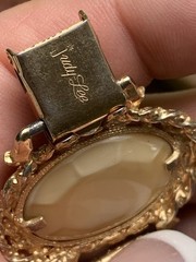 Vintage Chunky 7.5″ Signed Judy Lee Bracelet Gold Tone Panel Wide Glass Cab WOW