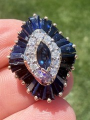 VINTAGE Y. GOLD GENUINE DIAMOND BLUE SAPPHIRE COCKTAIL RING 5.5 BAGUETTE MARQUIS
