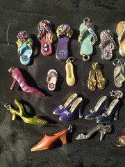Lot 20 Shoe Heel Sandal Pendant Charm Enamel Silver/Gold Tone Jewelry (L195)