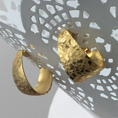 Lightweight Textured Gold Tone Wide Long Hoop 1”