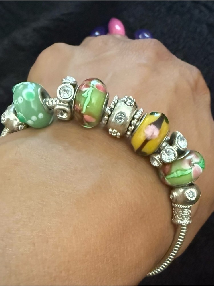 Vintage 8.5” European Charm Bracelet Floral Lampwork Glass Beads Silver Tone
