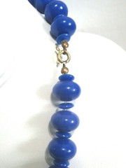 MEDIUM BLUE VINTAGE BEADED NECKLACE OVALS