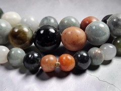 36″ Graduated Multi-Color Jade Bead Necklace. 18mm – 7mm