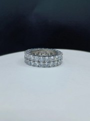 Vintage Eternity Band Ring Size 8 CZ Cubic Zirconia Multi Stone Silver Tone