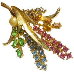 Arthur Hyacinth Brooch Mode-Art Vintage Pin